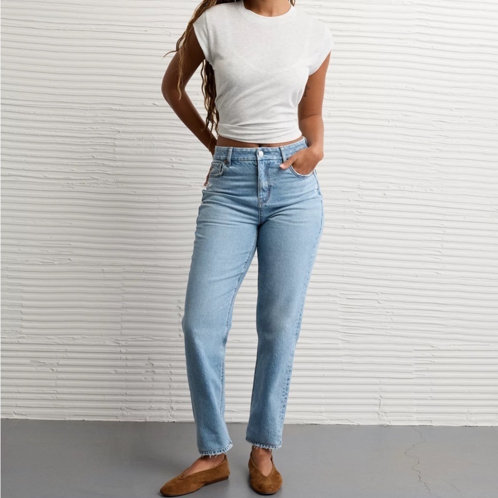 American Eagle Curvy Mom Jeans Size 00